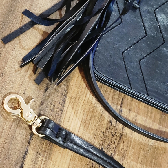 Chevron Embossed Black Rectangular Crossbody Bag / Wallet with Removable Strap - Picture 2 of 5